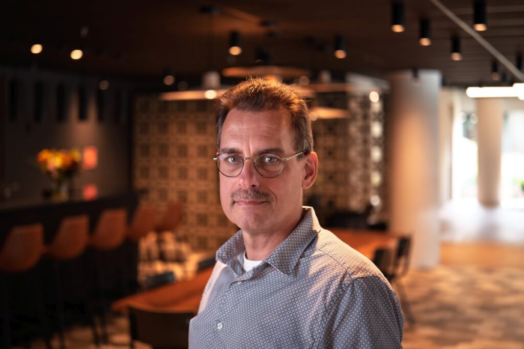 Algemeen directeur Ad van Ginneken - MAIS-Flexis